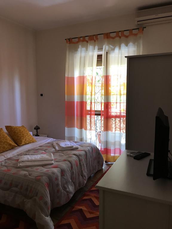 Bed and Breakfast La Fontana Di Carlotta Рим Екстер'єр фото