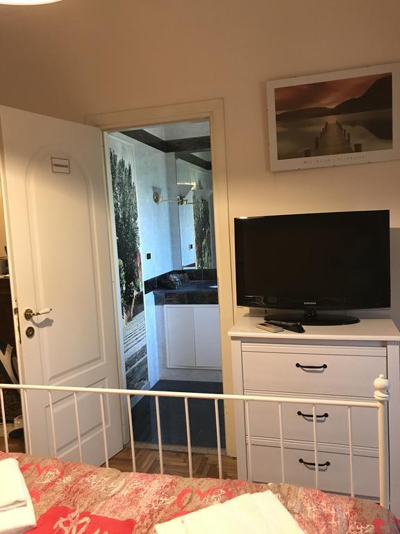 Bed and Breakfast La Fontana Di Carlotta Рим Екстер'єр фото